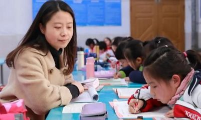 中小学课后服务5+2模式全面推行 保障学生成长与教师权益并重